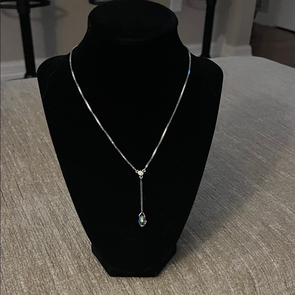 Swarovski Elegant Silver Necklace with Crystal Pendant